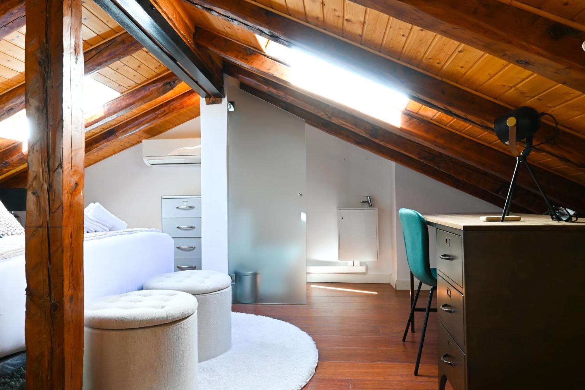 Apartamento For You Apartamento De Dos Con Terraza En El Corazon De Malasana Ecl4ºa Madrid